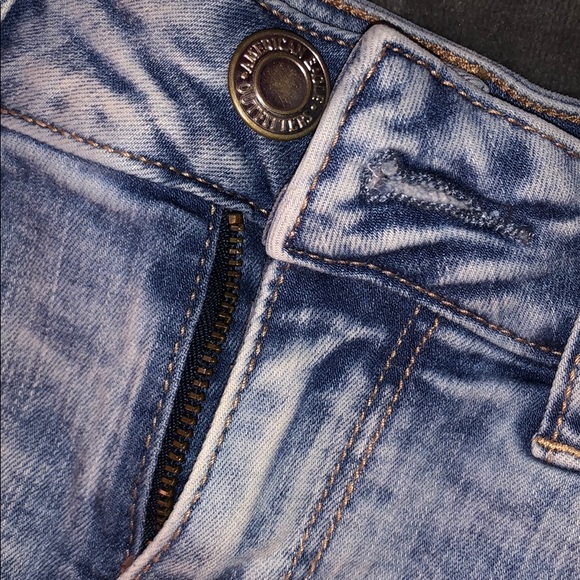 American Eagle Jean Shorts - Picture 2 of 5